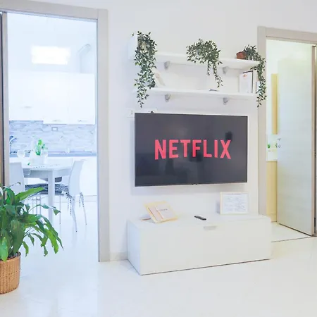 & Chic Apartment La Spezia