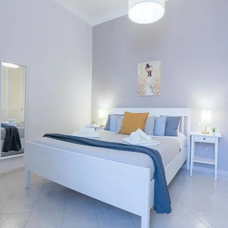 & Chic Apartment *